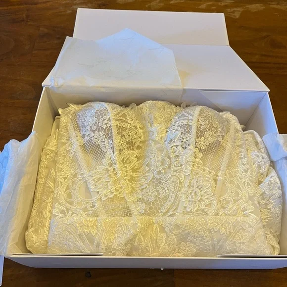 Made With Love Wedding Dress - Picture 10 of 10